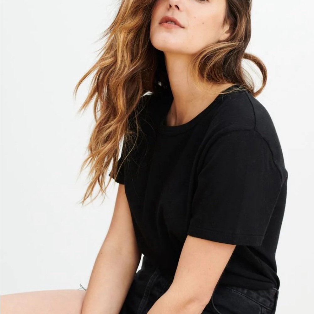 Jenni Kayne Cotton Basic Tee in Black size L NWT